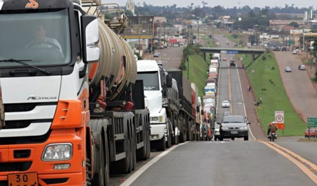 Nova tabela do piso mínimo de fretes para transportes rodoviários passa a valer no Brasil 