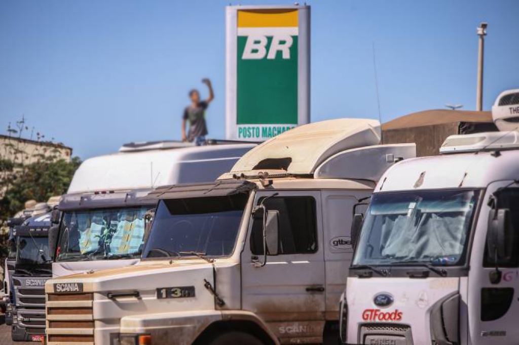 Risco de nova paralisação é anunciado por caminhoneiros